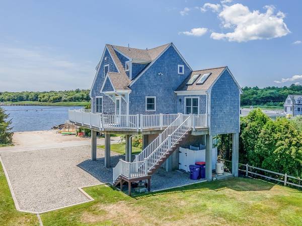 Mattapoisett, MA 02739,11 Shore Dr