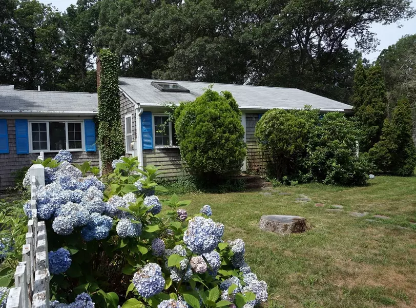 37 Pamet Rd, Yarmouth, MA 02673