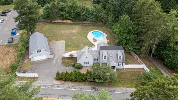 888 Haverhill St, Rowley, MA 01969