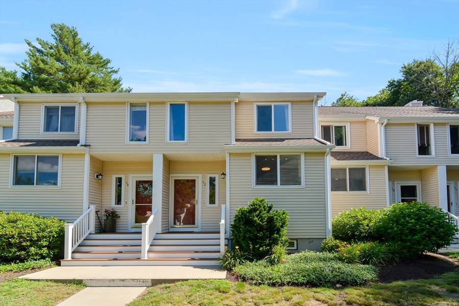 62 Gaslight Ln #62, Easton, MA 02356