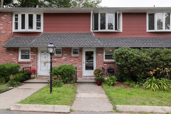 79 Meadow Pond Dr #29E, Leominster, MA 01453