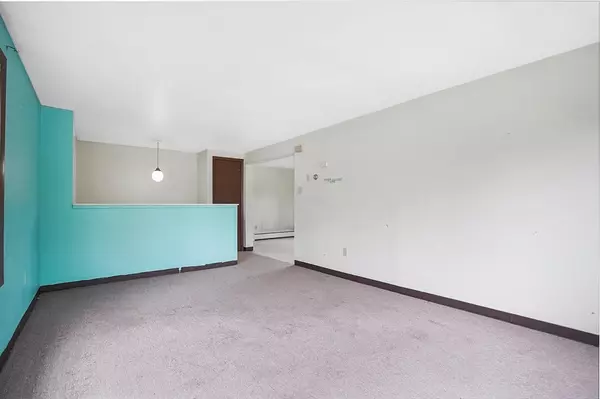 Ludlow, MA 01056,361 West Ave.