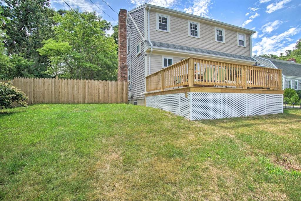 53 Vinebrook Rd, Plymouth, MA 02360