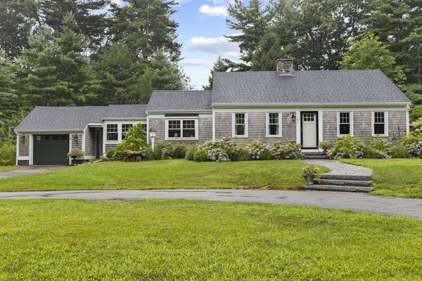 34 Arrowhead Rd,  Duxbury,  MA 02332