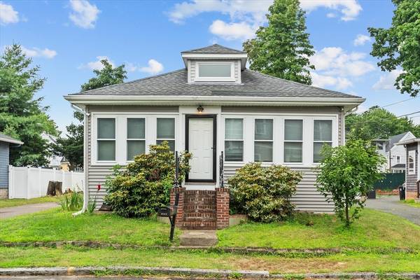 33 Tripp Ave, Brockton, MA 02301