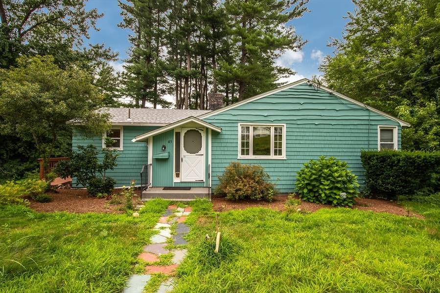 43 Dover Ter, Westwood, MA 02090