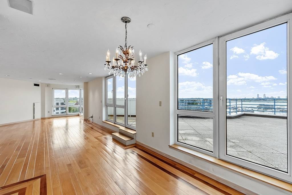 Quincy, MA 02171,2001 Marina Dr #609