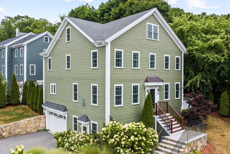 79 Hillsdale Rd, Arlington, MA 02476