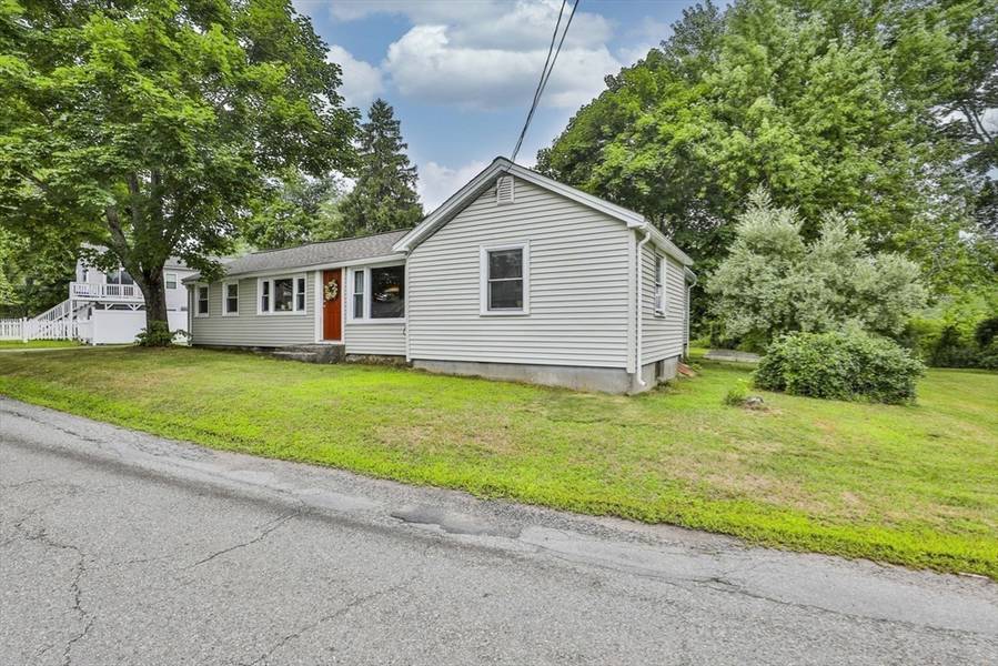 206 Snake Hill Rd, Ayer, MA 01432