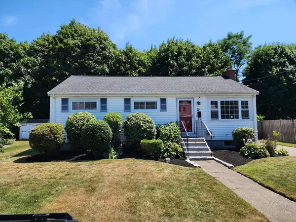 39 Barton St, Waltham, MA 02453