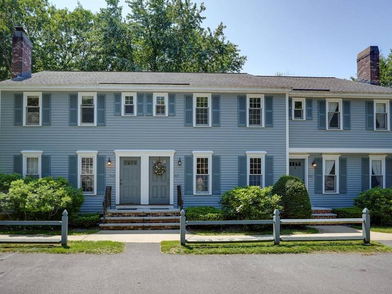 905 Wellman Ave #905, Chelmsford, MA 01863