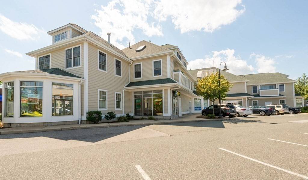 33 Railroad Ave #203, Gloucester, MA 01930