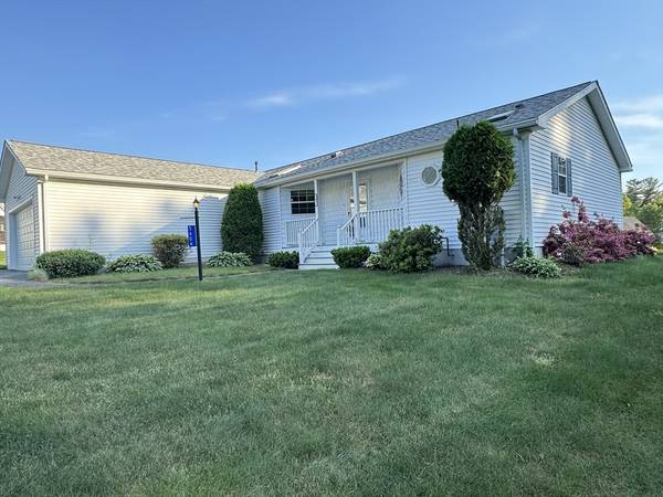 5404 Oak Point Drive, Middleboro, MA 02346