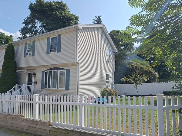 80 Woburn St #80, Reading, MA 01867