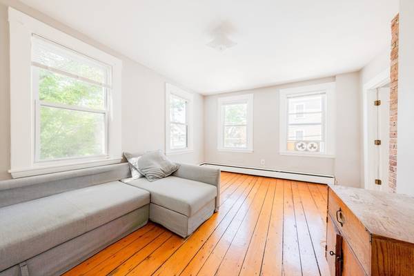 94 Sciarappa #2, Cambridge, MA 02141