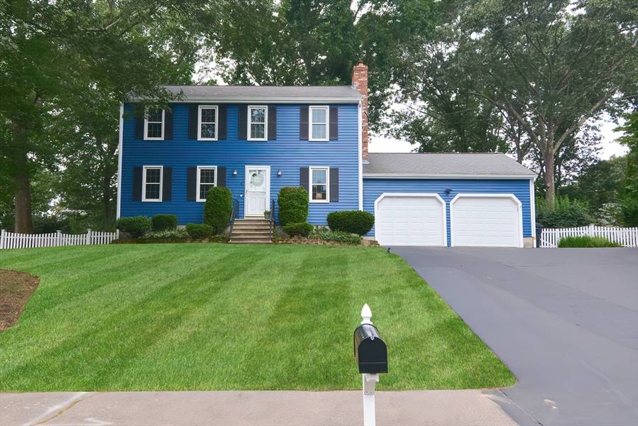 4 Janock Rd, Milford, MA 01757