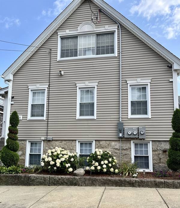 178 Grinnell St, New Bedford, MA 02740