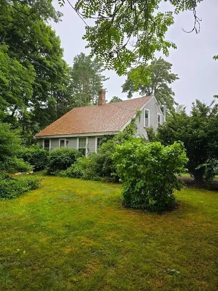 738 Willow St, Yarmouth, MA 02664