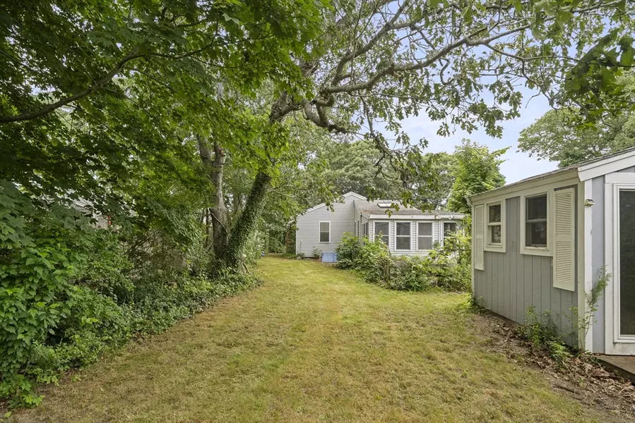 9 Hannah's Way, Edgartown, MA 02539