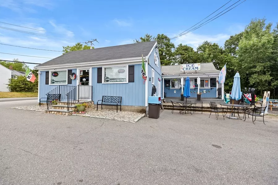 269 Pembroke St, Kingston, MA 02364