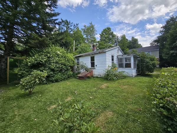 26 Duval Ct, Winchendon, MA 01475