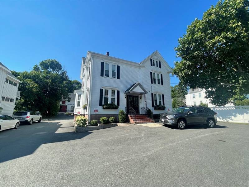 68 Park Street #2, Andover, MA 01810