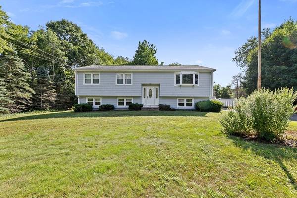 50 Cross St, Lakeville, MA 02347