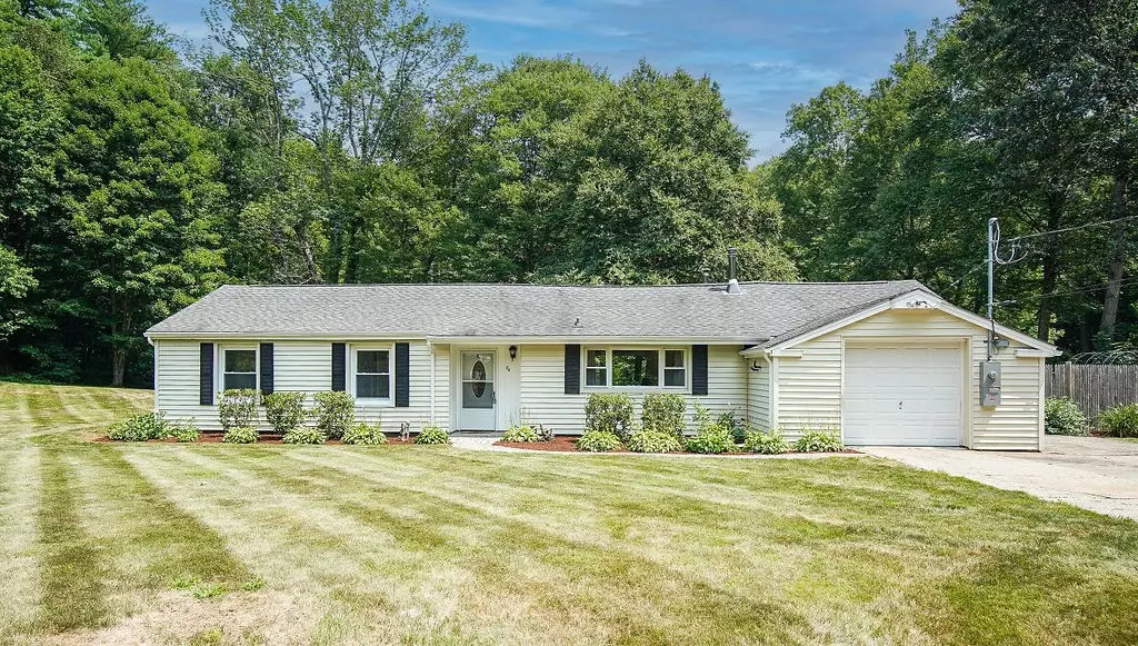 84 Clark Road, Sturbridge, MA 01518