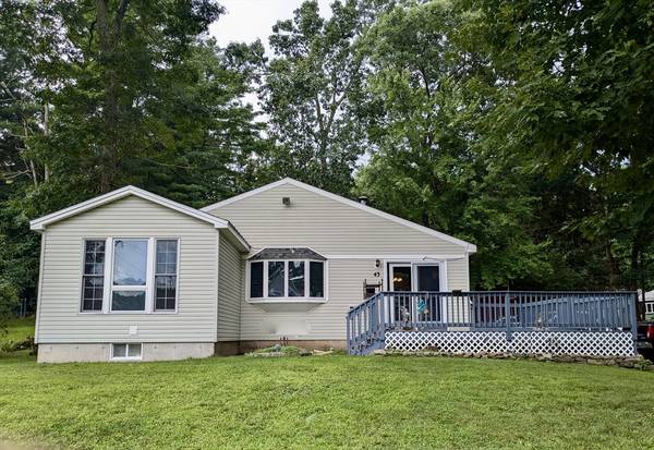 43 French Dr, Palmer, MA 01069