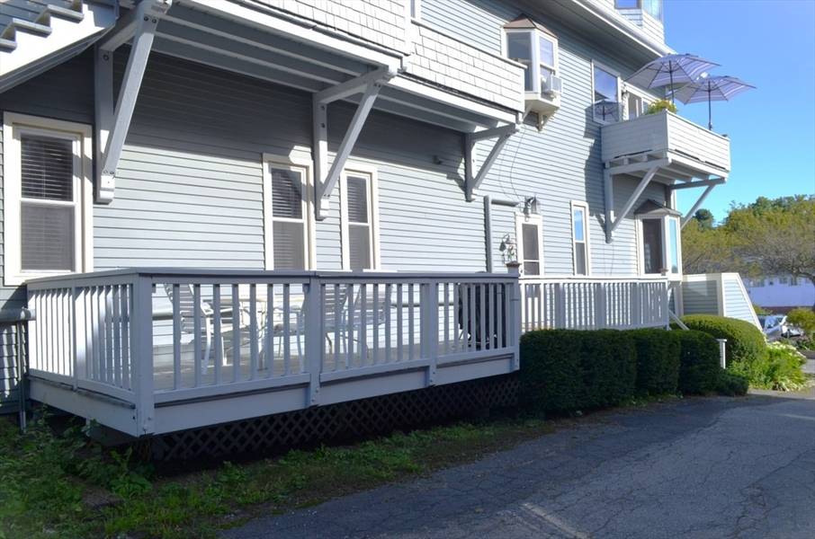 5 Pirates Ln #1, Gloucester, MA 01930