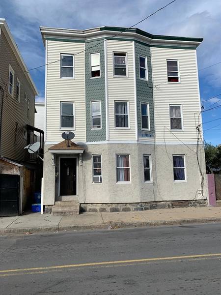 133 Myrtle St, Lawrence, MA 01841