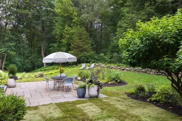 Weston, MA 02493,140 Cherry Brook Rd