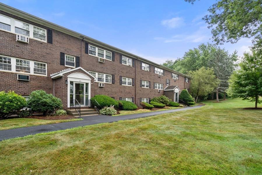 145 Milk St #5, Westborough, MA 01581