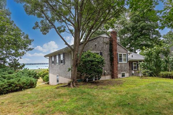 3 Arrowhead Ln, Marion, MA 02738