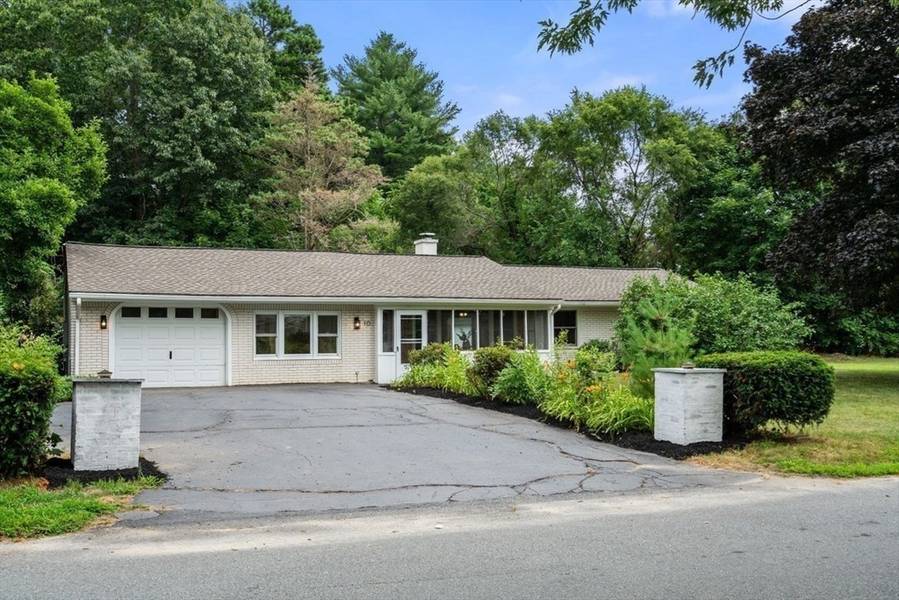 10 Temi Road, Chelmsford, MA 01824