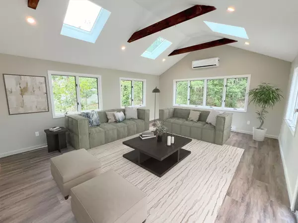 Chelmsford, MA 01824,67 Hall Rd