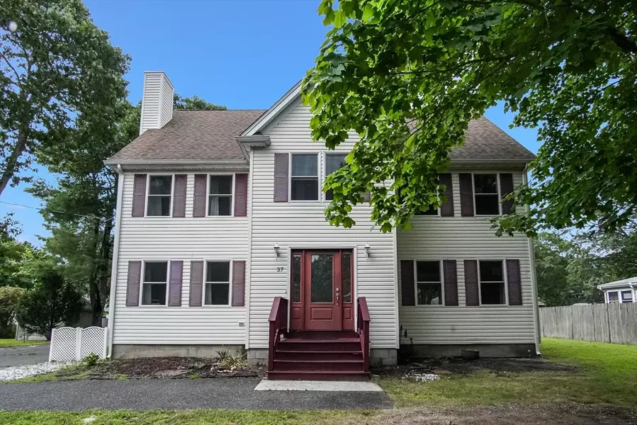 37 Wenonah Rd, Wareham, MA 02538