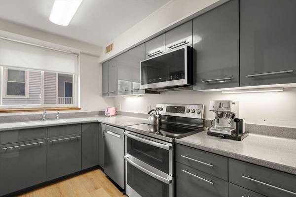 Cambridge, MA 02139,326-340 Franklin St #103