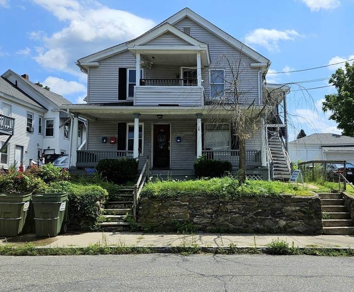 55 North St, Ware, MA 01082