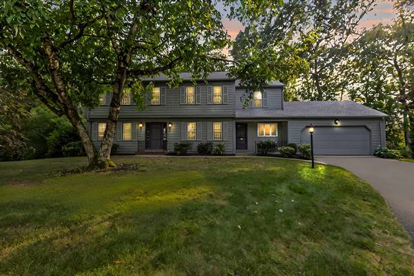 80 Concord Rd, Longmeadow, MA 01106