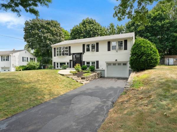 23 James St, Framingham, MA 01701