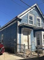 Lowell, MA 01852,46 Lyons St