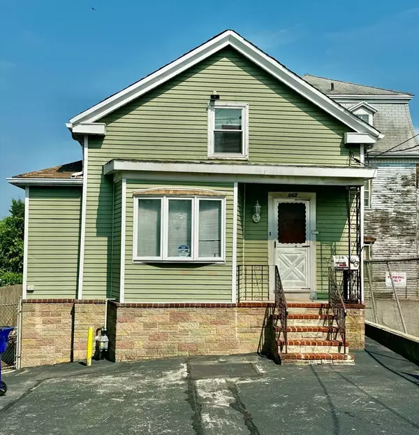 Fall River, MA 02721,568 2nd St