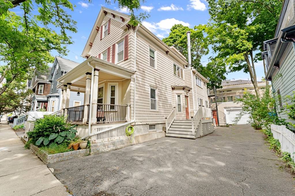 Somerville, MA 02144,11 Chandler St #1
