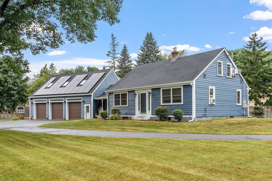 22 Svenson Rd, Shrewsbury, MA 01545