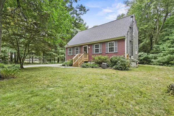 275 Locust St, Raynham, MA 02767