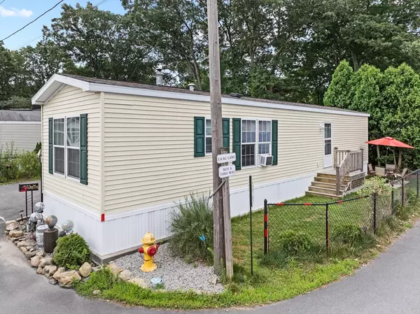 9 Stellla Dr, Weymouth, MA 02188