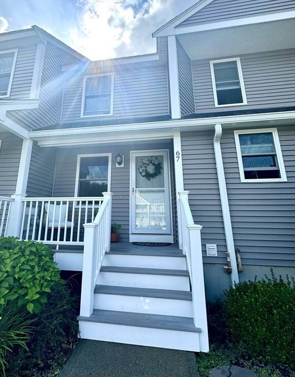 67 Sycamore Dr #67, Leominster, MA 01453