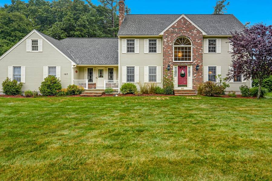 157 Fox Hill Dr, Holden, MA 01520