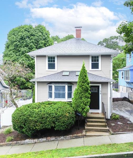 158 Pine St, Quincy, MA 02170